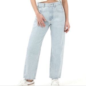 BDG High Rise Carrot Jeans Size 24 Light Wash